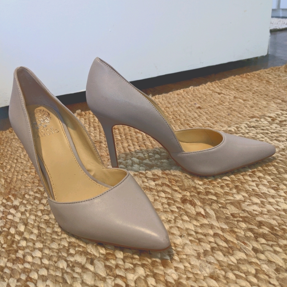 Vince Camuto Nude Pumps